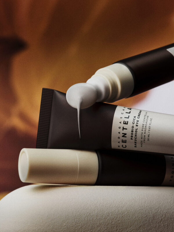SKIN1004 Centella Probio-Cica Bakuchiol Eye Cream - Contorno de ojos 20ml - Imagen 3