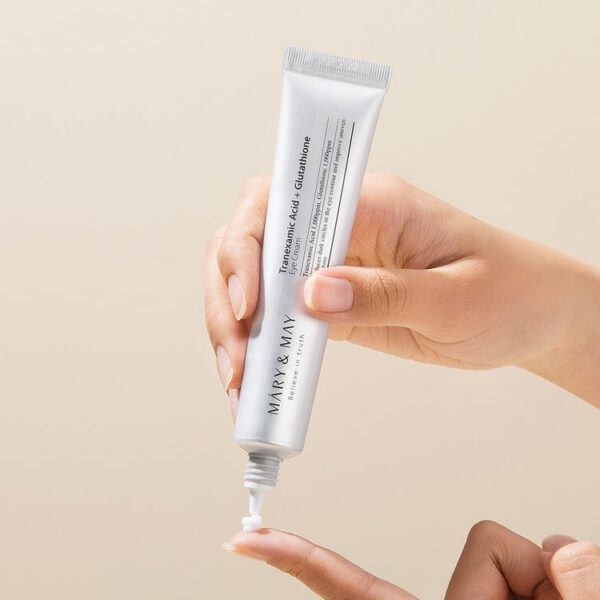 MARY&MAY Tranexamic Acid Eye Cream 30 ml - Crema Antiojeras  - Pack con mini tallas de regalo - Imagen 3