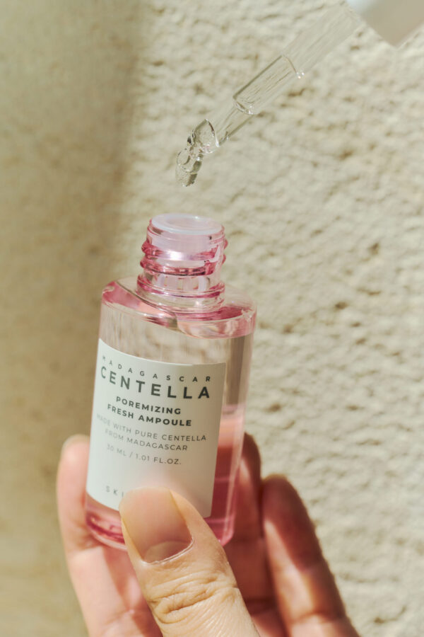SKIN1004 Centella Poremizing Ampoule  30 ML - Serum Control de Poros - Mini Talla - Imagen 2