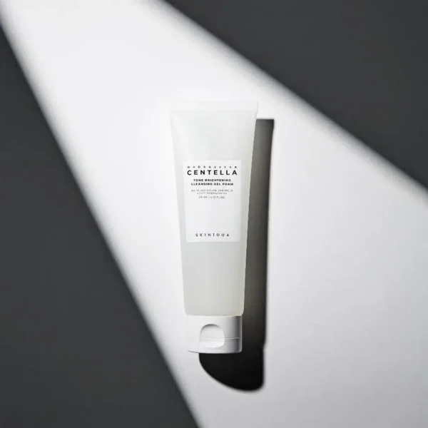SKIN1004 Tone Brightening Cleansing Gel 125 gr  - Jabón Facial - Imagen 5