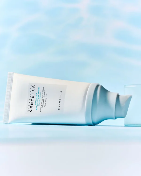 SKIN1004 Hyalu Cica Water Fit Sun  - Protector Solar  SPF50+ - Tubo de  50ml - Imagen 7