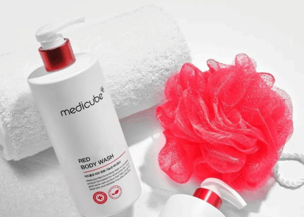 MEDICUBE Red Acne Body Wash - Limpiador Antiacné 400ml - Imagen 2