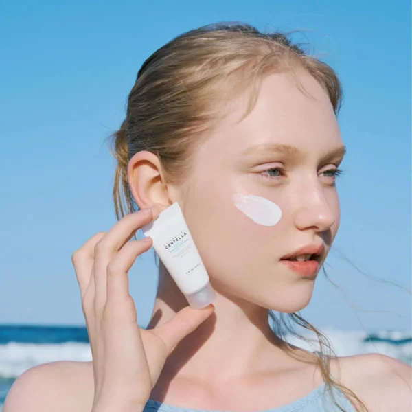 SKIN1004 Hyalu Cica Protector Solar SPS50 - Mini Talla -15 ml