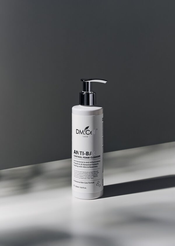 DM.CELL - ANTIBAC Control Foam Cleanser - Limpiador Facial Anti-acne 250ml